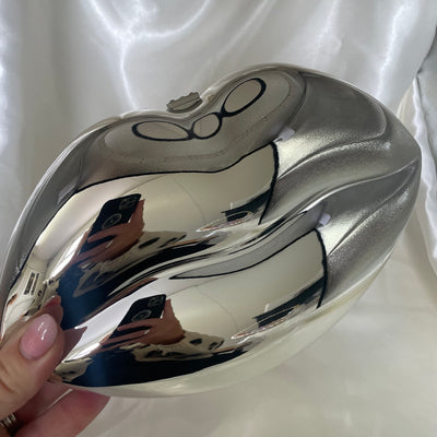 Lip handbag silver