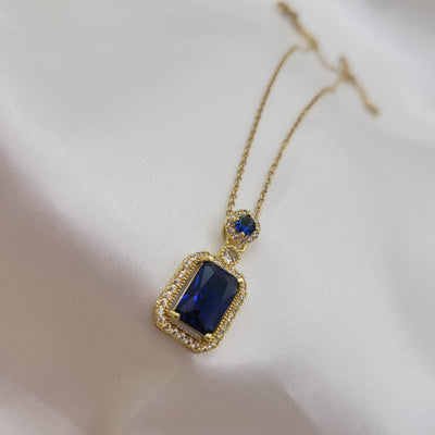 Esmeralda necklace blue