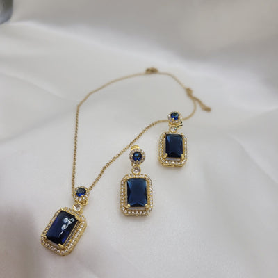 Esmeralda necklace blue